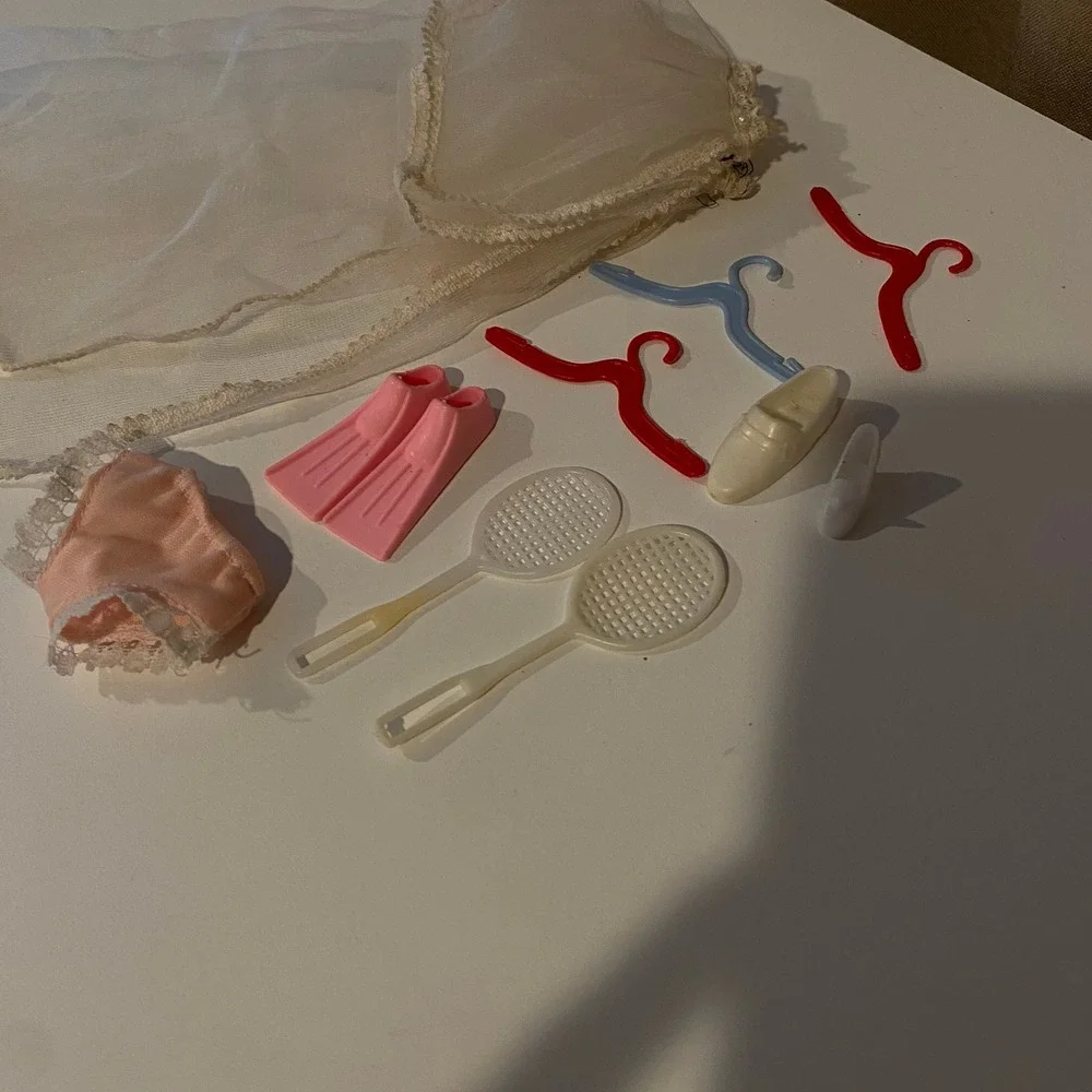 Vintage Barbie Accessories Lot Clothing Hangers‎ Tennis Racquets Fins Shoes